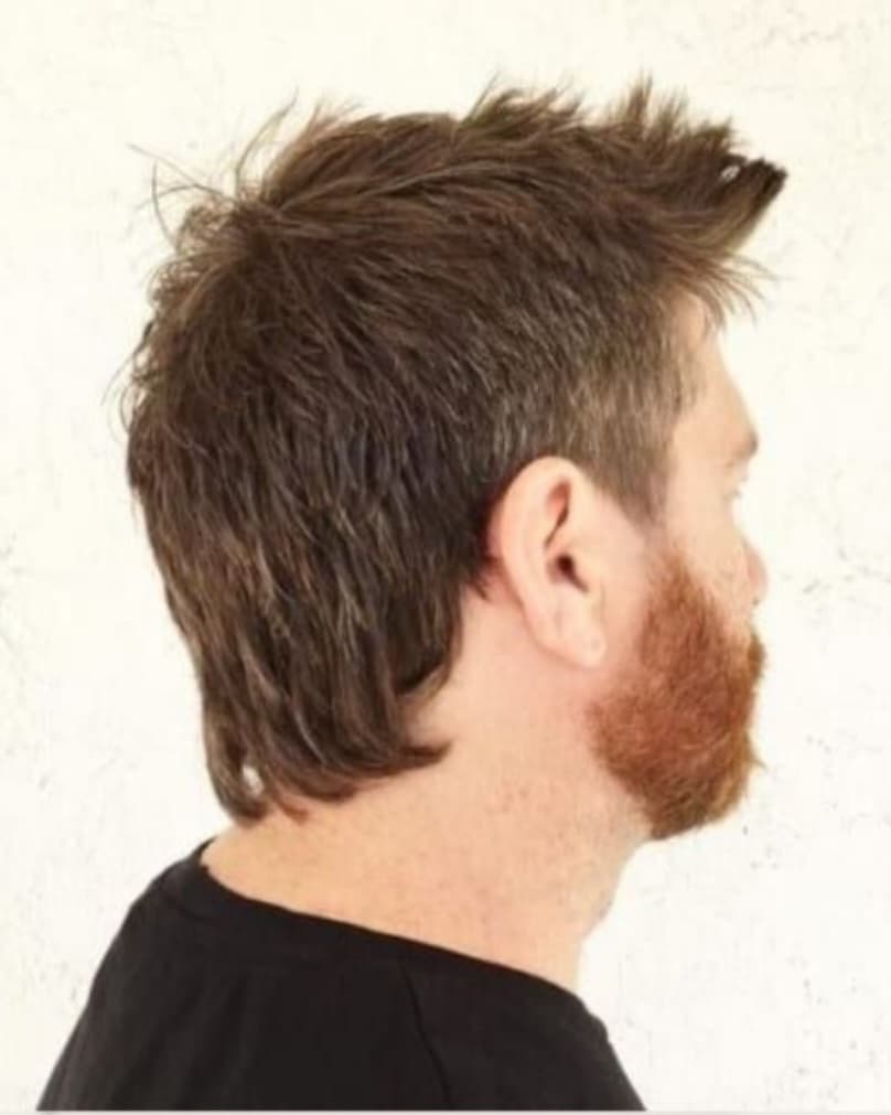 Moderni mullet završen u FENIX Barber Shopu u Tivtu
